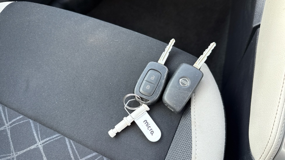Nissan Micra 1.0 IG 71 Acenta 5dr Petrol Hatchback - Image 21