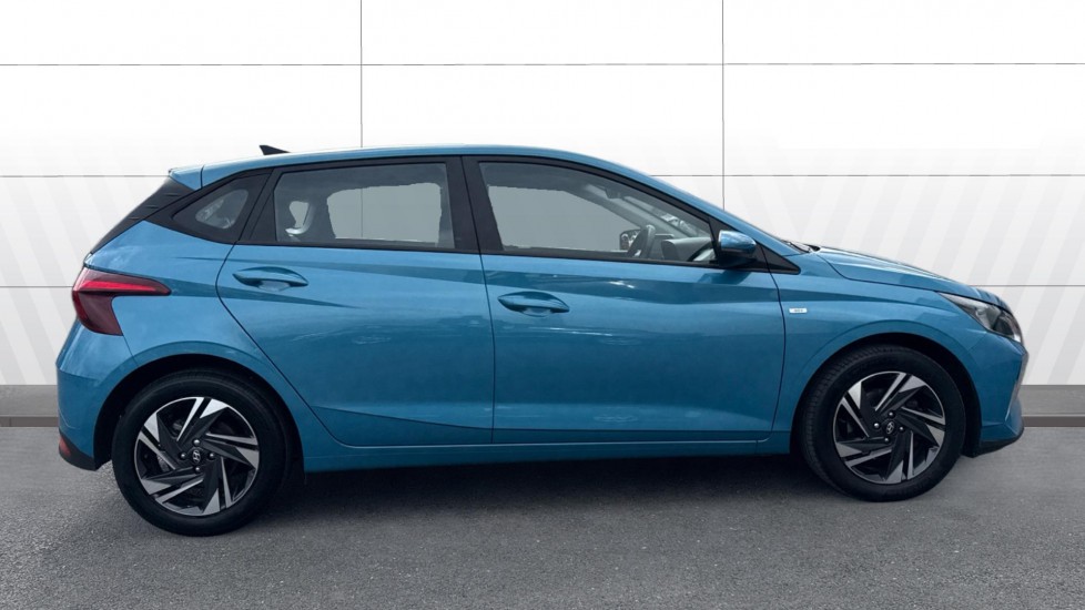 Hyundai i20 1.0T GDi 48V MHD SE Connect 5dr Petrol Hatchback - Image 4