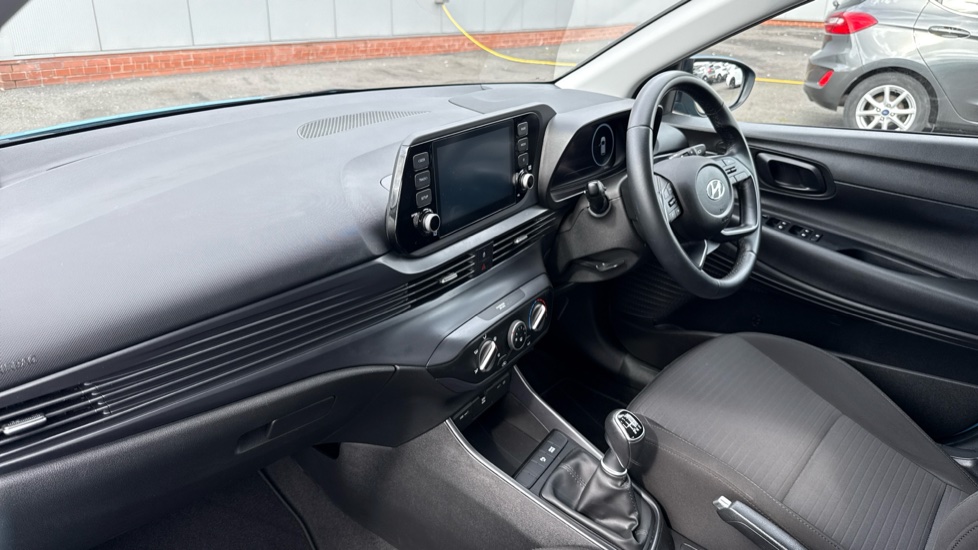 Hyundai i20 1.0T GDi 48V MHD SE Connect 5dr Petrol Hatchback - Image 10