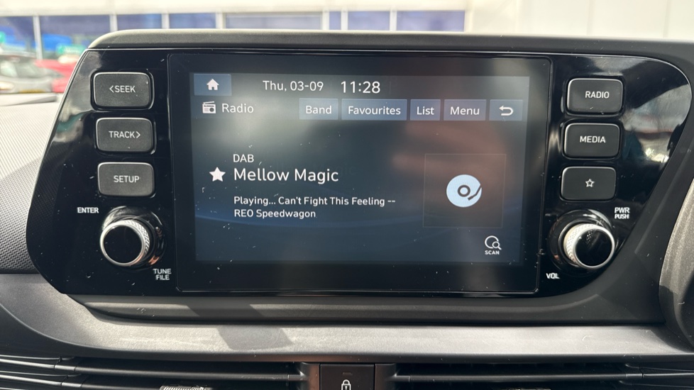 Hyundai i20 1.0T GDi 48V MHD SE Connect 5dr Petrol Hatchback - Image 30