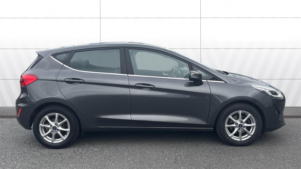 Ford Fiesta 1.0 EcoBoost Zetec 5dr Petrol Hatchback - Image 4