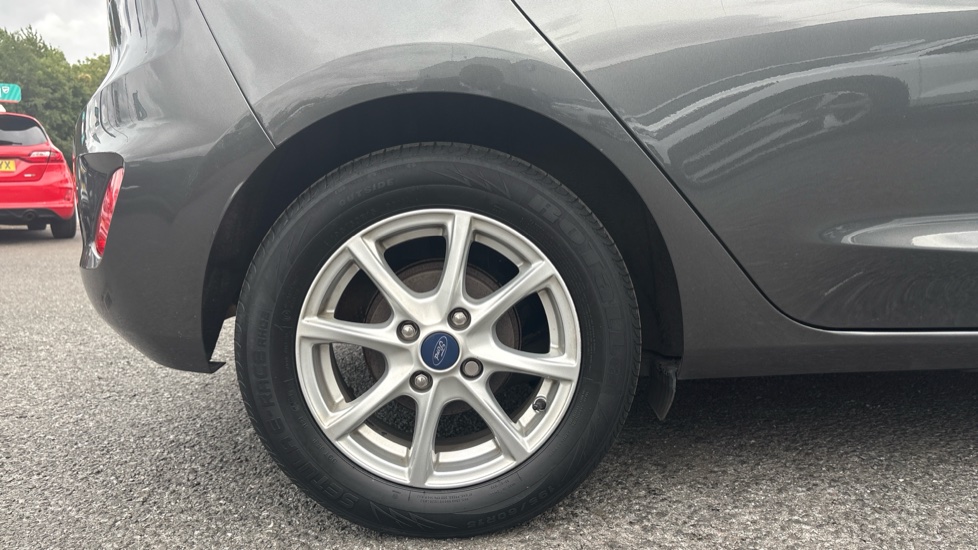 Ford Fiesta 1.0 EcoBoost Zetec 5dr Petrol Hatchback - Image 24