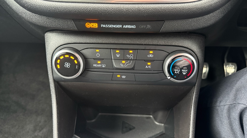 Ford Fiesta 1.0 EcoBoost 140 ST-Line 5dr Petrol Hatchback - Image 16