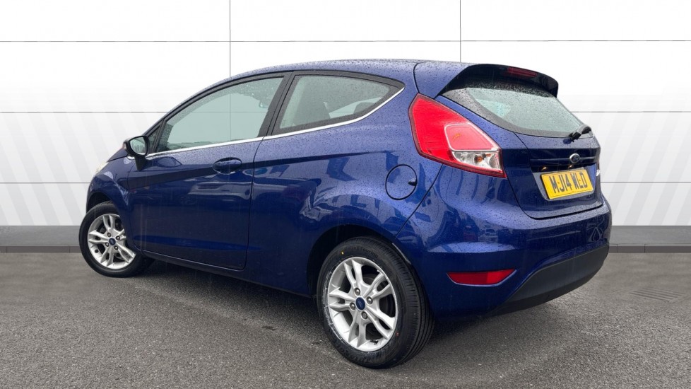 Ford Fiesta 1.25 82 Zetec 3dr Petrol Hatchback - Image 2