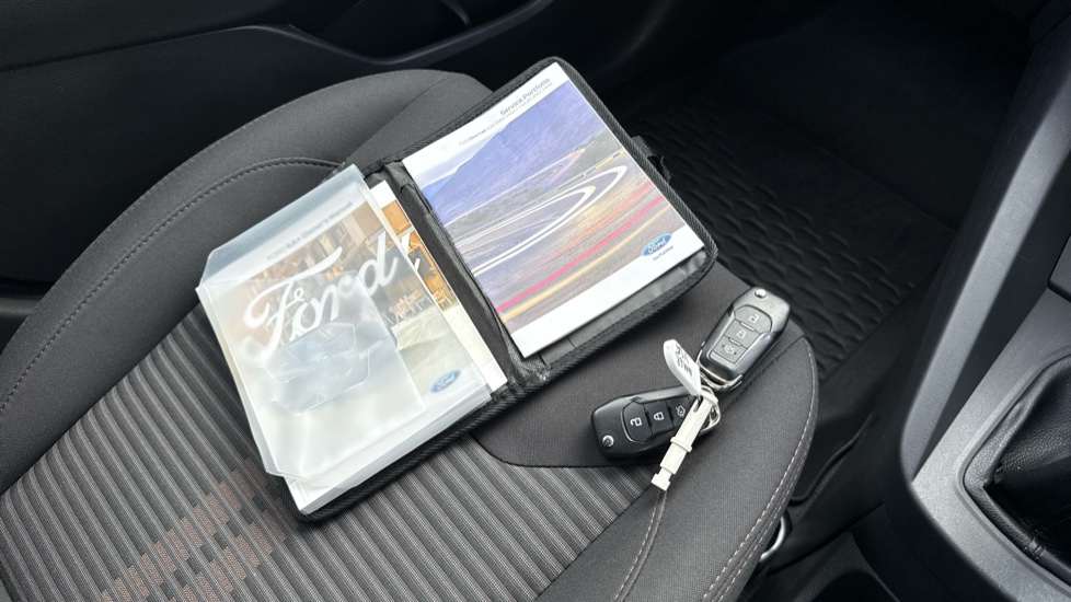Ford KA+ 1.2 85 Active 5dr Petrol Hatchback - Image 33