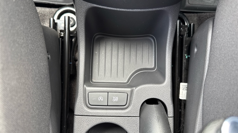 Ford KA+ 1.2 85 Active 5dr Petrol Hatchback - Image 36