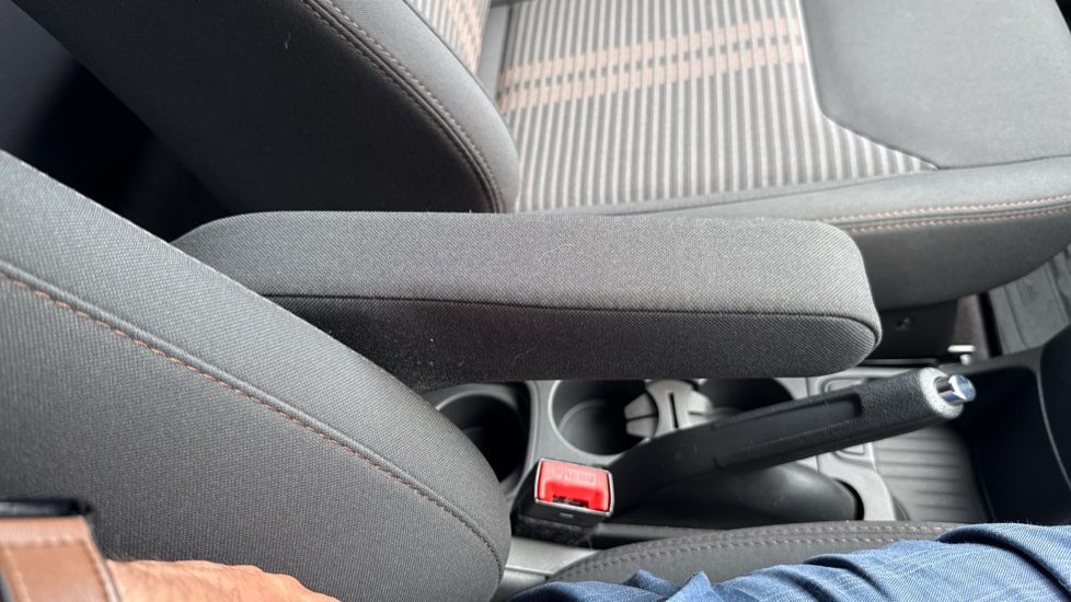 Ford KA+ 1.2 85 Active 5dr Petrol Hatchback - Image 37