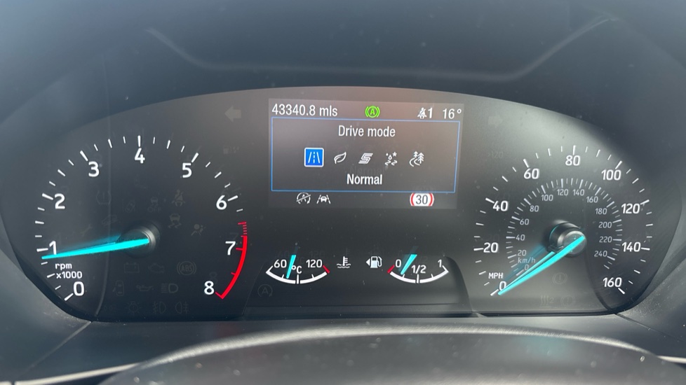 Ford Focus 1.0 EcoBoost 125 Active 5dr Petrol Hatchback - Image 20