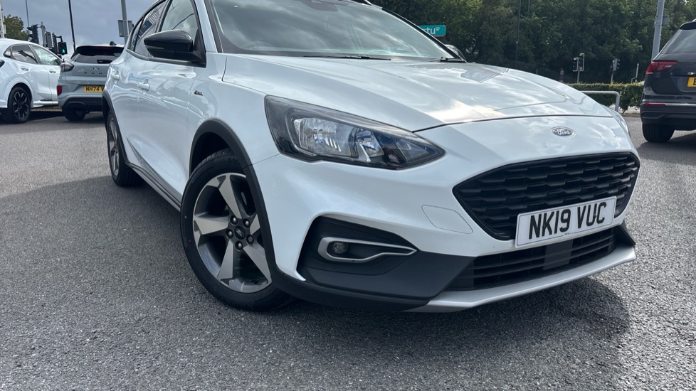 Ford Focus 1.0 EcoBoost 125 Active 5dr Petrol Hatchback - Image 31