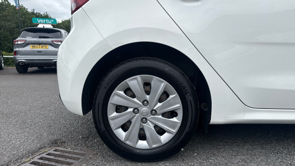 Kia Rio 1.25 1 5dr Petrol Hatchback - Image 10