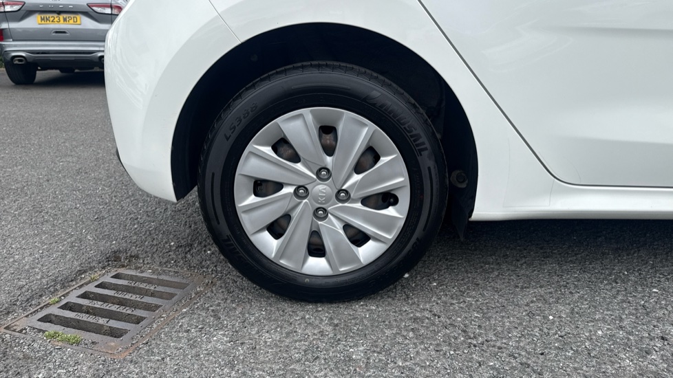 Kia Rio 1.25 1 5dr Petrol Hatchback - Image 25