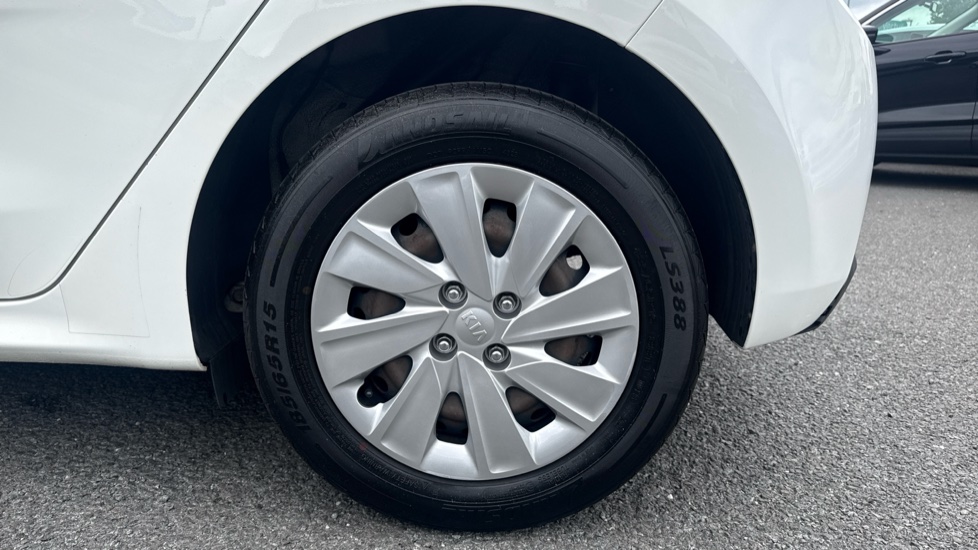 Kia Rio 1.25 1 5dr Petrol Hatchback - Image 31