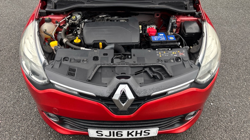 Renault Clio 1.2 16V Dynamique Nav 5dr Petrol Hatchback - Image 13