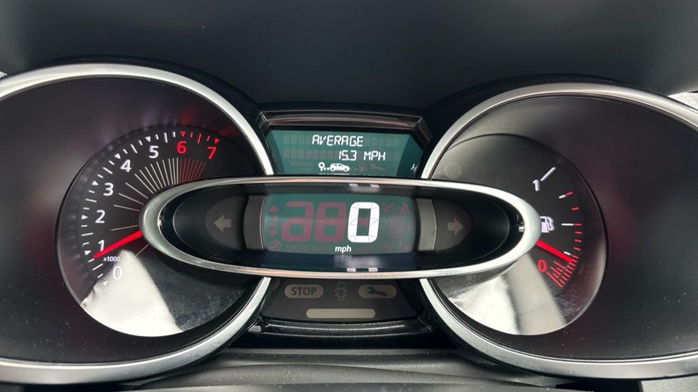 Renault Clio 1.2 16V Dynamique Nav 5dr Petrol Hatchback - Image 23
