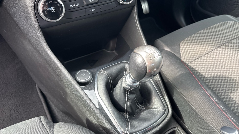 Ford Fiesta 1.0 EcoBoost 140 ST-Line 5dr Petrol Hatchback - Image 17