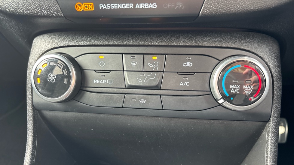 Ford Fiesta 1.0 EcoBoost 140 ST-Line 5dr Petrol Hatchback - Image 33