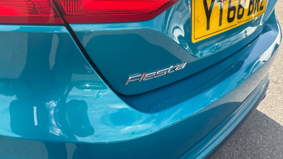 Ford Fiesta 1.0 EcoBoost ST-Line 3dr Petrol Hatchback - Image 32