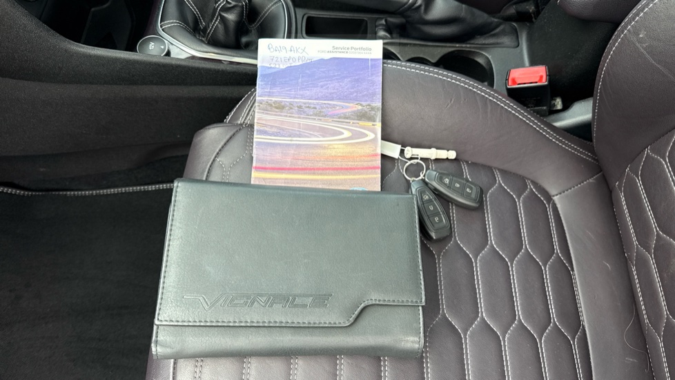 Ford Fiesta Vignale 1.0 EcoBoost 5dr Petrol Hatchback - Image 22