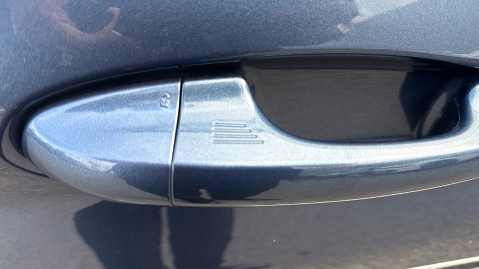 Ford Fiesta Vignale 1.0 EcoBoost 5dr Petrol Hatchback - Image 25