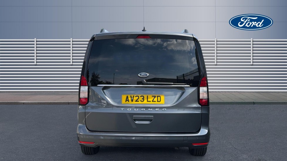 Ford Tourneo Connect 2.0 EcoBlue Titanium 5dr Auto [7 seat] Diesel Estate - Image 6