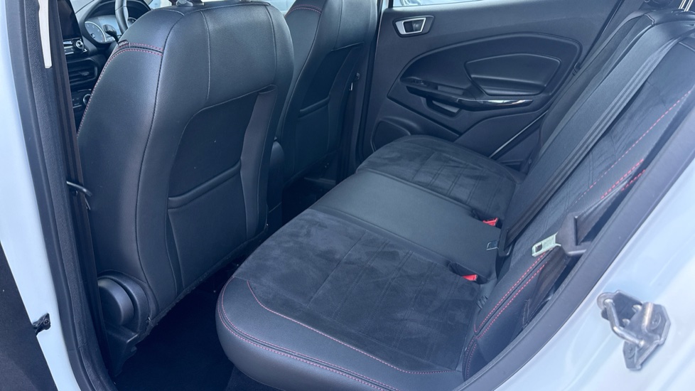 Ford EcoSport 1.0 EcoBoost 140 ST-Line 5dr Petrol Hatchback - Image 16
