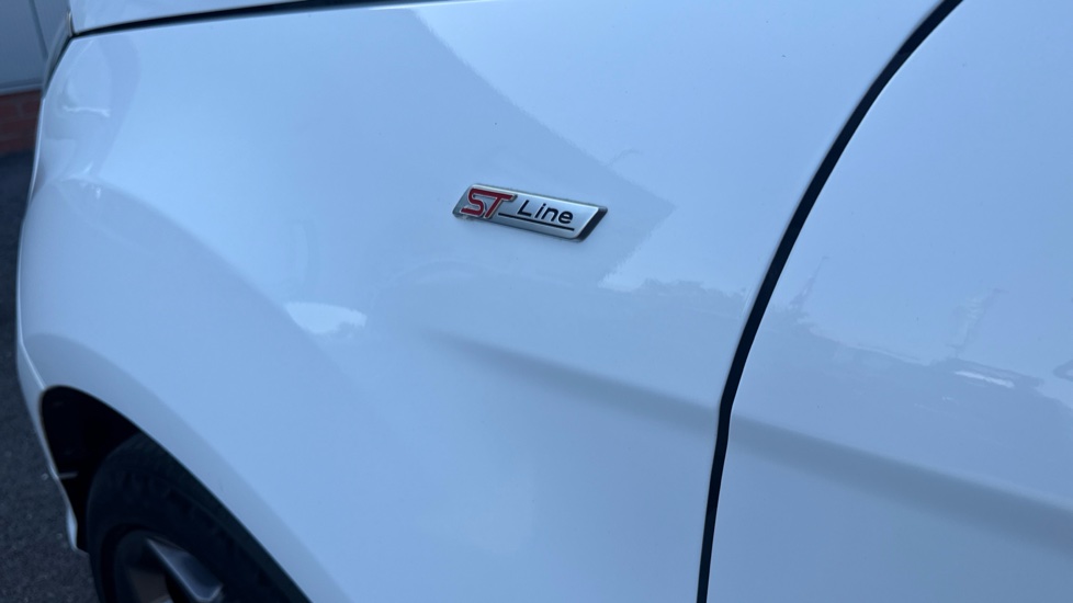 Ford EcoSport 1.0 EcoBoost 140 ST-Line 5dr Petrol Hatchback - Image 24