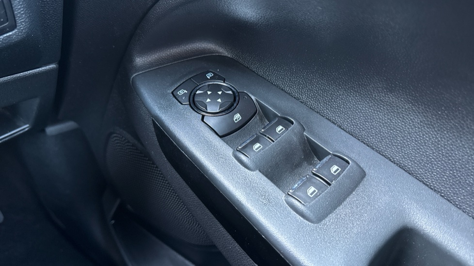 Ford EcoSport 1.0 EcoBoost 140 ST-Line 5dr Petrol Hatchback - Image 38