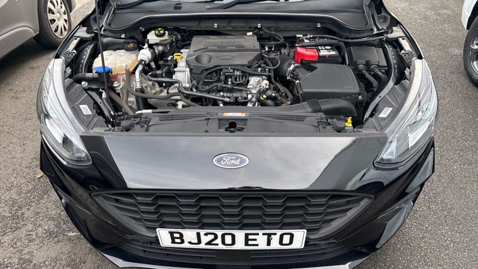 Ford Focus 1.0 EcoBoost 125 ST-Line X 5dr Petrol Hatchback - Image 9