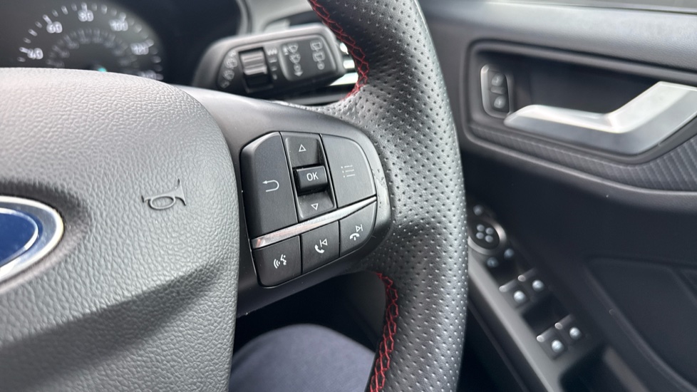 Ford Focus 1.0 EcoBoost 125 ST-Line X 5dr Petrol Hatchback - Image 33