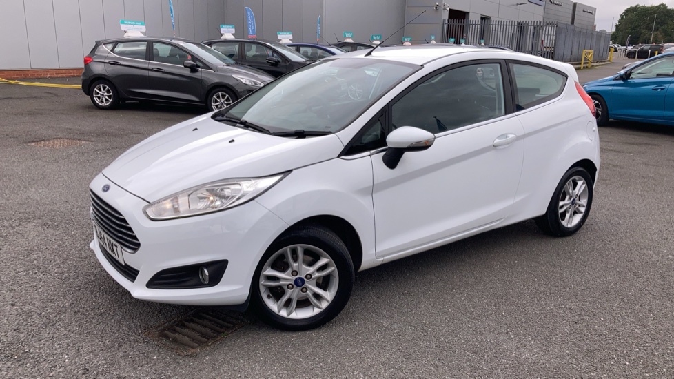 Ford Fiesta 1.25 82 Zetec 3dr Petrol Hatchback - Image 41