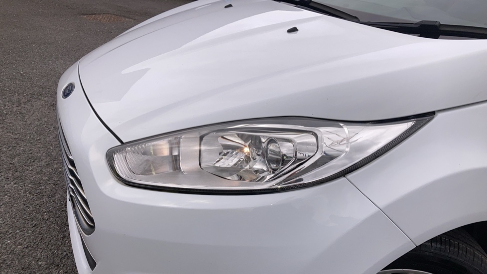 Ford Fiesta 1.25 82 Zetec 3dr Petrol Hatchback - Image 42