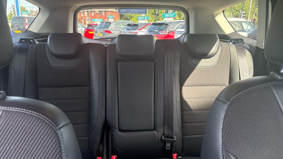 Ford Kuga 2.0 TDCi Titanium 5dr 2WD Diesel Estate - Image 14