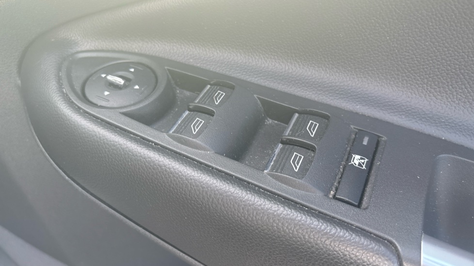 Ford Kuga 2.0 TDCi Titanium 5dr 2WD Diesel Estate - Image 30