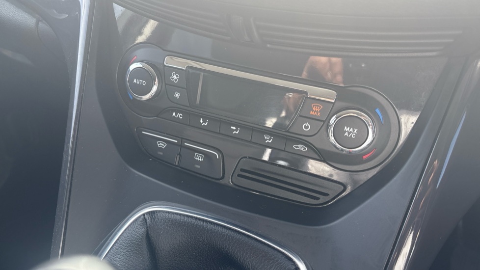 Ford Kuga 2.0 TDCi Titanium 5dr 2WD Diesel Estate - Image 39
