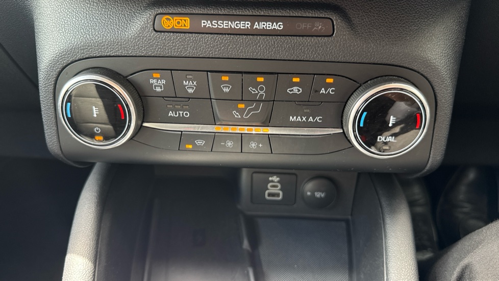 Ford Kuga 1.5 EcoBoost 150 Titanium Edition 5dr Petrol Estate - Image 35
