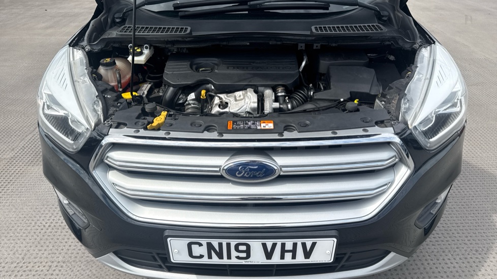 Ford Kuga 1.5 TDCi Titanium Edition 5dr 2WD Diesel Estate - Image 10