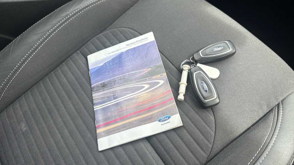 Ford Kuga 1.5 TDCi Titanium Edition 5dr 2WD Diesel Estate - Image 20