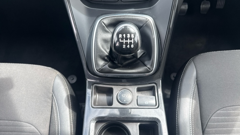 Ford Kuga 1.5 TDCi Titanium Edition 5dr 2WD Diesel Estate - Image 29
