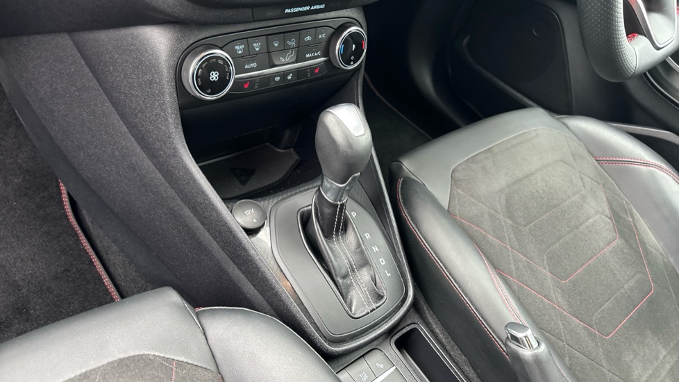 Ford Fiesta 1.0 EcoBoost Hybrid mHEV 125 ST-Line X Ed 5dr Auto Petrol Hatchback - Image 13