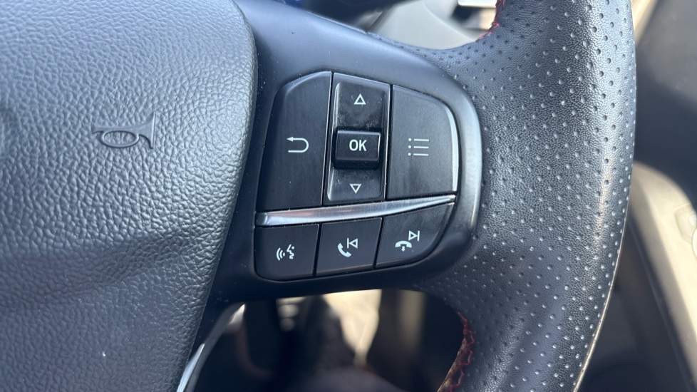 Ford Focus 1.0 EcoBoost ST-Line X 5dr Petrol Hatchback - Image 20