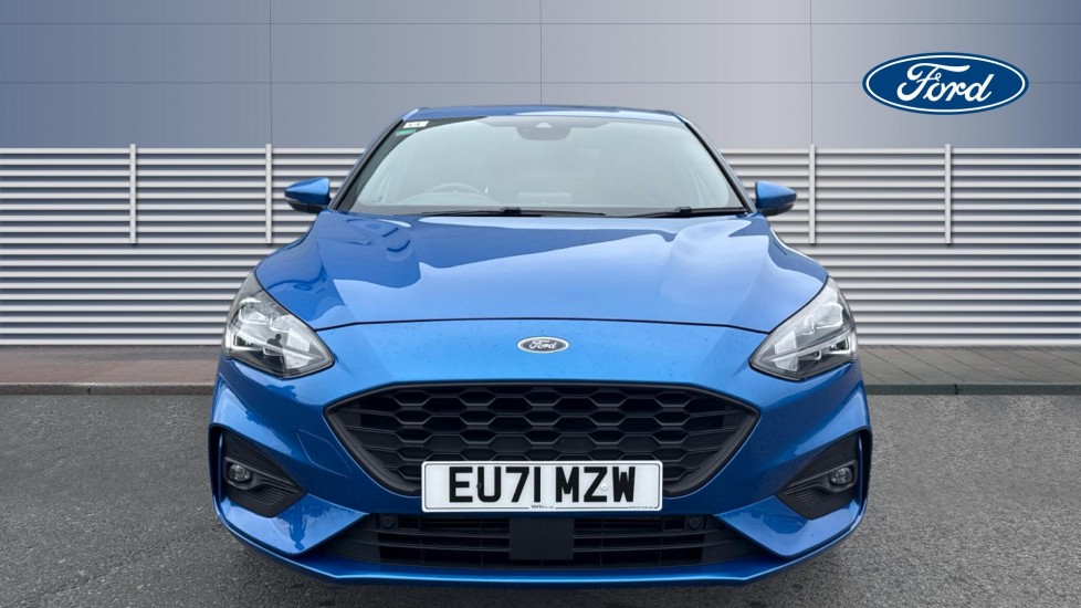 Ford Focus 1.0 EcoBoost Hybrid mHEV 155 ST-Line X Edition 5dr Petrol Hatchback - Image 3