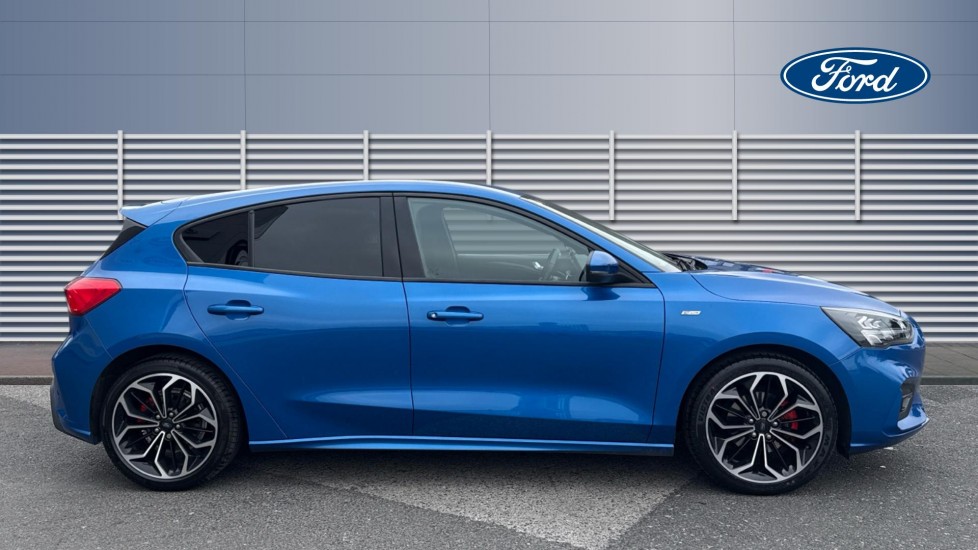 Ford Focus 1.0 EcoBoost Hybrid mHEV 155 ST-Line X Edition 5dr Petrol Hatchback - Image 4