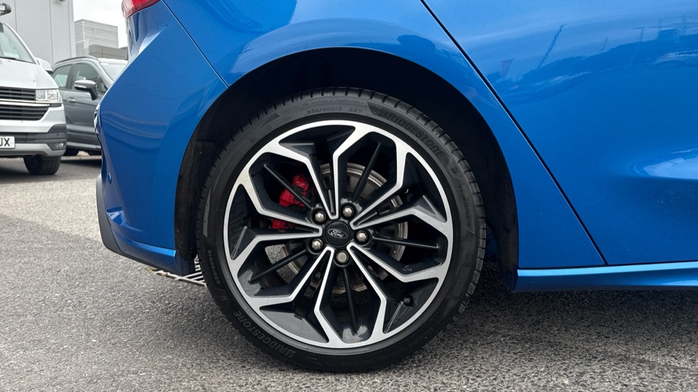 Ford Focus 1.0 EcoBoost Hybrid mHEV 155 ST-Line X Edition 5dr Petrol Hatchback - Image 7