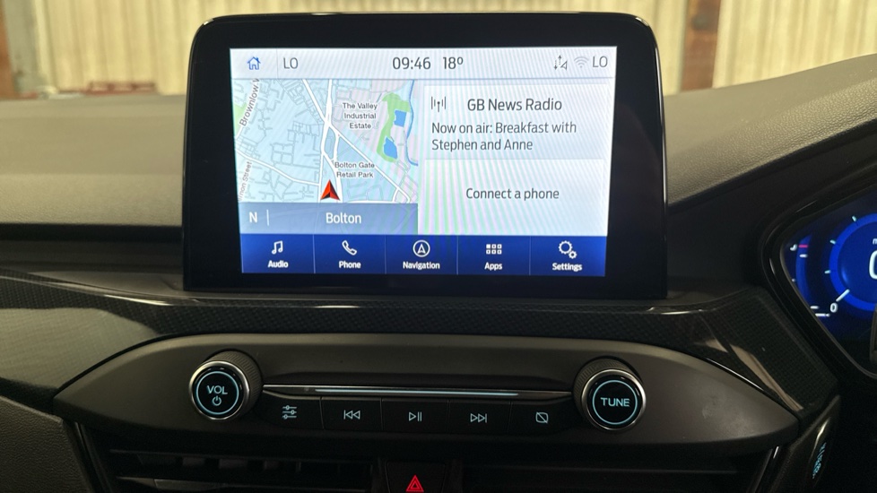 Ford Focus 1.0 EcoBoost Hybrid mHEV 155 ST-Line X Edition 5dr Petrol Hatchback - Image 37
