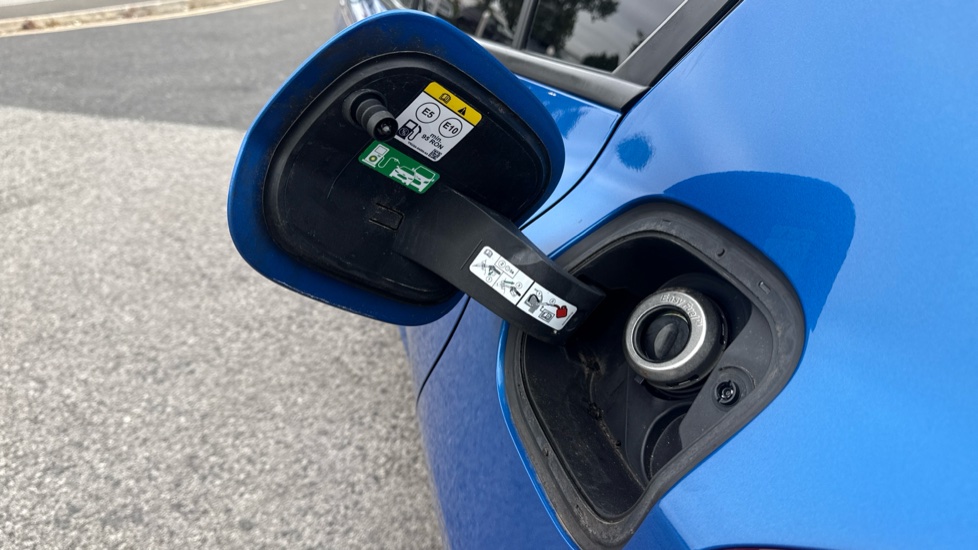 Ford Focus 1.0 EcoBoost Hybrid mHEV 155 ST-Line X Edition 5dr Petrol Hatchback - Image 27