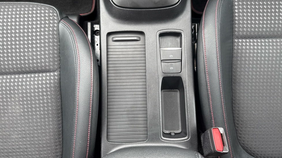 Ford Focus 1.0 EcoBoost Hybrid mHEV 155 ST-Line X Edition 5dr Petrol Hatchback - Image 28