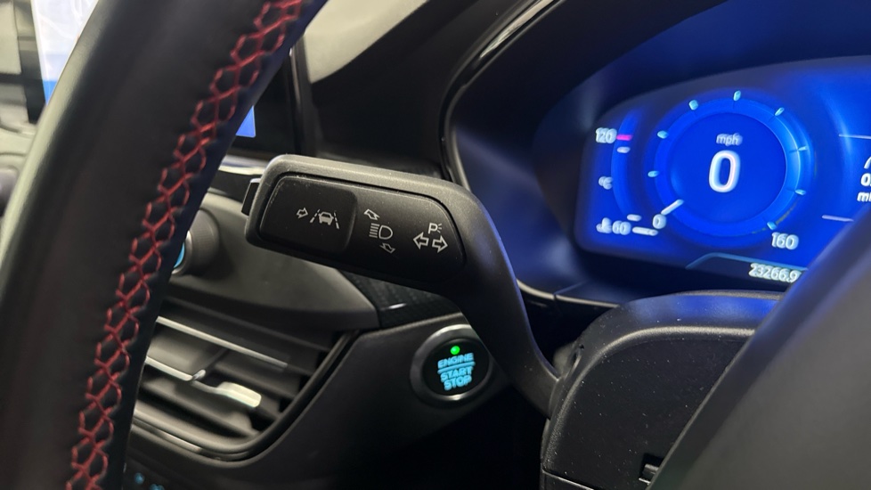 Ford Focus 1.0 EcoBoost Hybrid mHEV 155 ST-Line X Edition 5dr Petrol Hatchback - Image 33