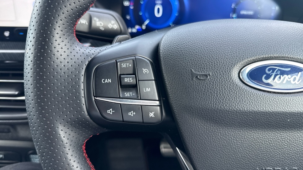 Ford Focus 1.0 EcoBoost Hybrid mHEV 155 ST-Line X 5dr Auto Petrol Estate - Image 17