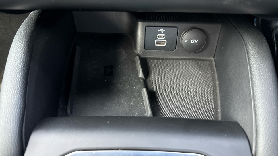 Ford Focus 1.0 EcoBoost Hybrid mHEV 155 ST-Line X 5dr Auto Petrol Estate - Image 13