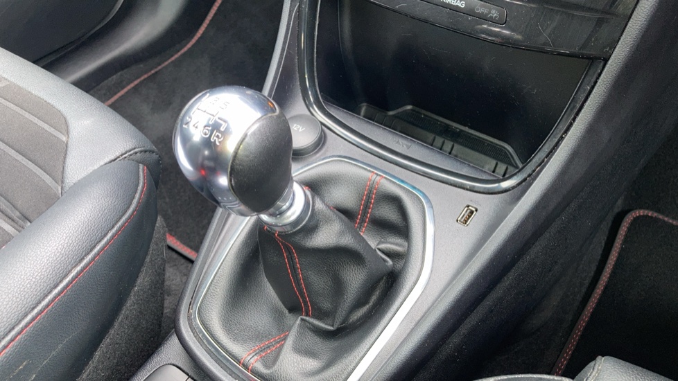 Ford Puma 1.0 EcoBoost Hybrid mHEV 155 ST-Line X 5dr Petrol Hatchback - Image 14